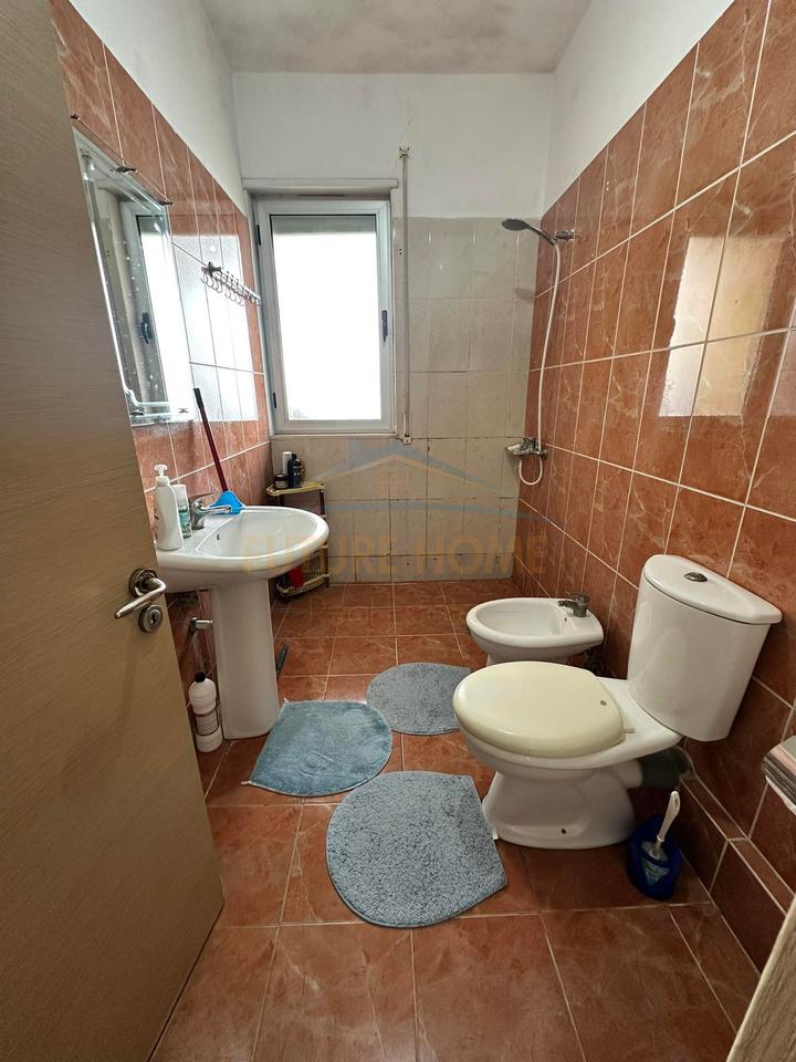 Shitet, Apartament 2+1+2, Kamez, Tiranë