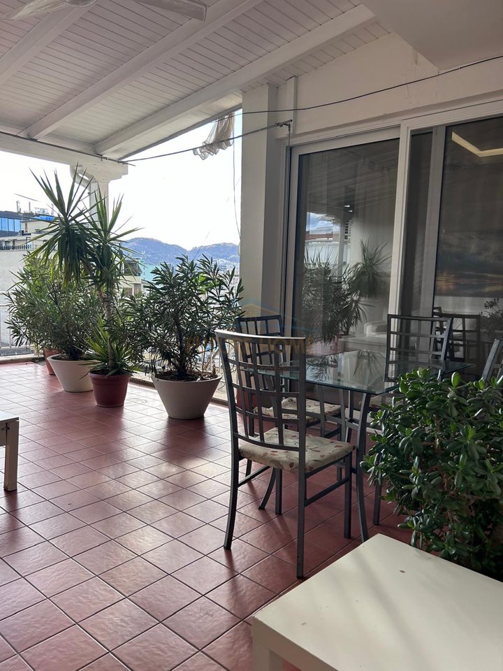 For sale, Apartment 2+1+Veranda, Blloku.