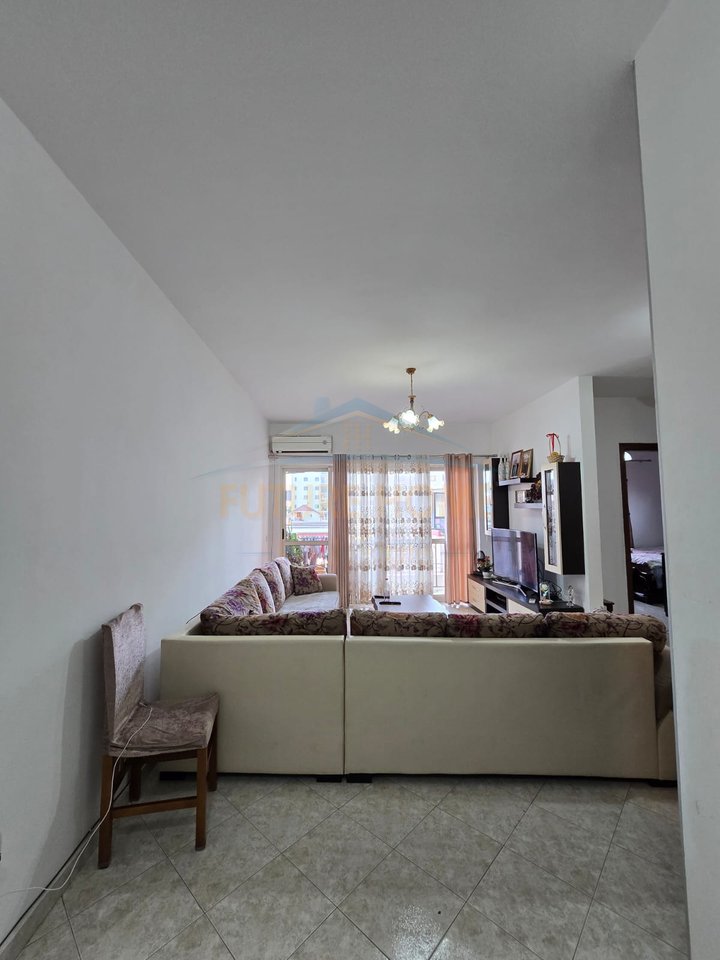 In vendita, Appartamento 2+1, ex Campo di Aviazione, Tirana