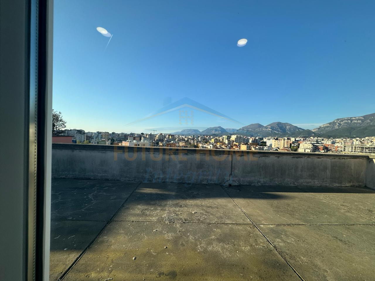 Qera, Garsoniere, Ish Tregu Elektrik, Tiranë.