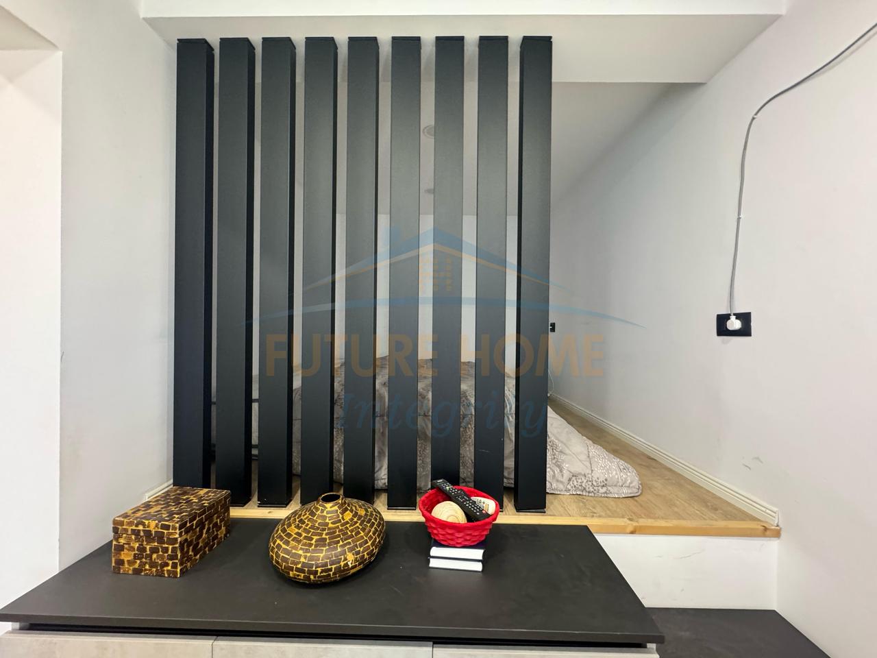 Qera, Garsoniere, Ish Tregu Elektrik, Tiranë.