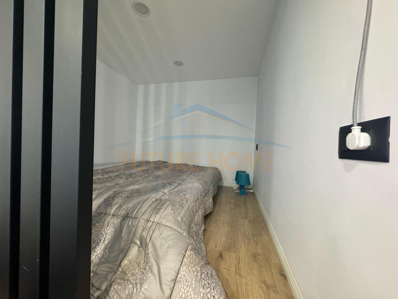 Qera, Garsoniere, Ish Tregu Elektrik, Tiranë.