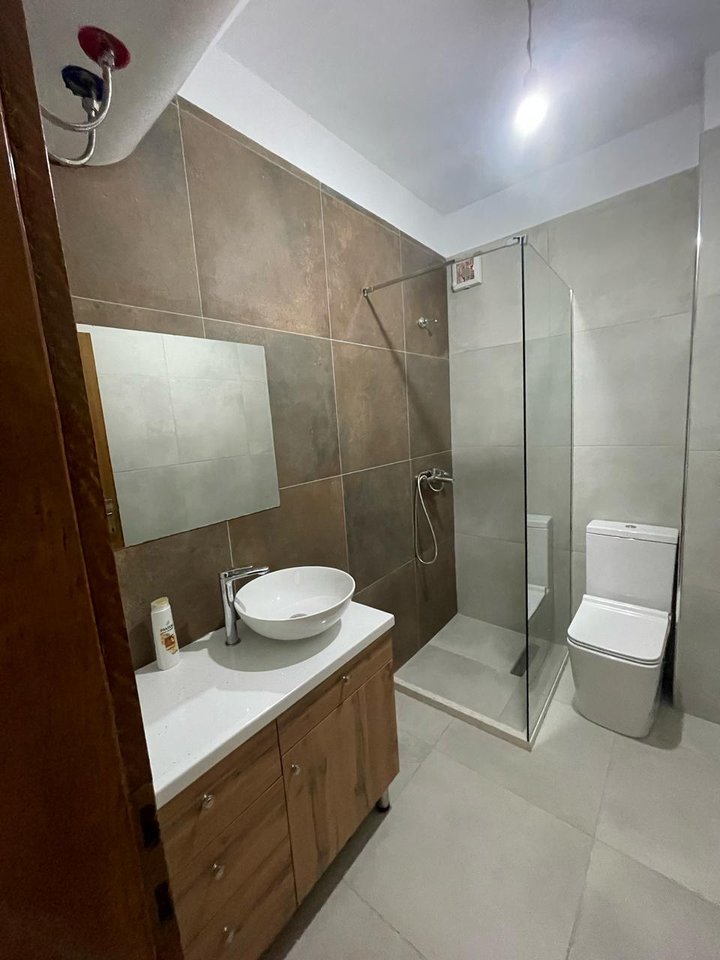 Qera, Apartament 2+1+2, Liqeni Artificiale, Tirane.