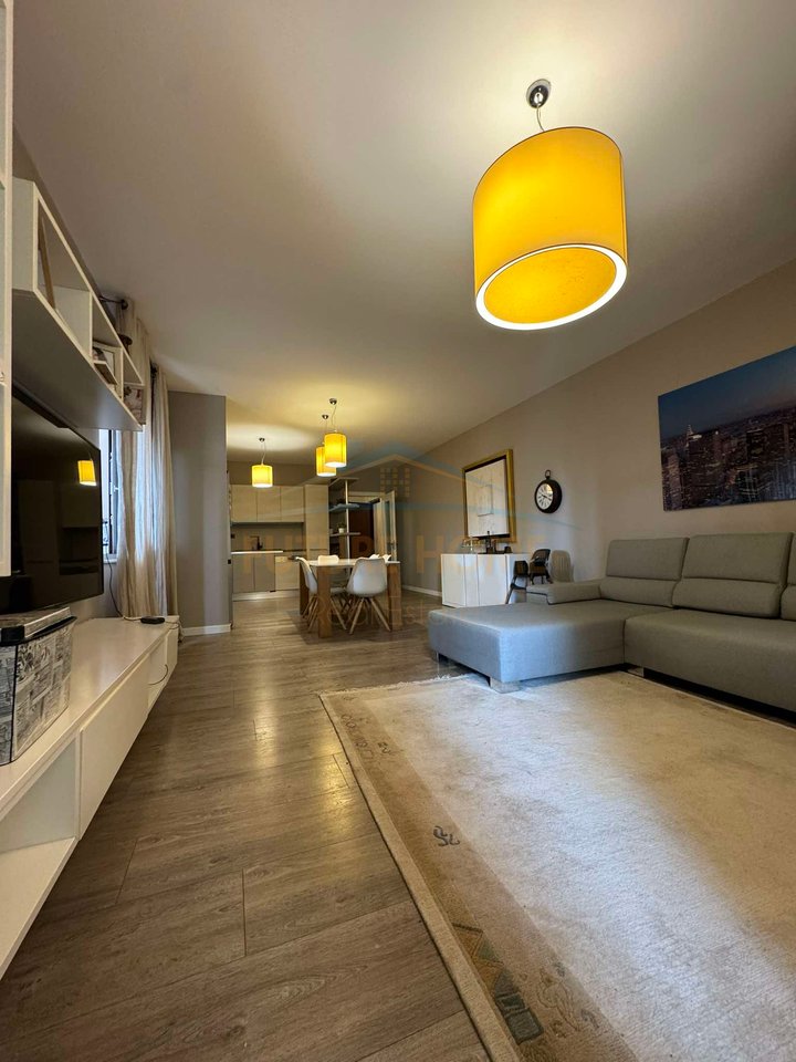 For rent, Apartment 2+1+2, Block, Tirana.