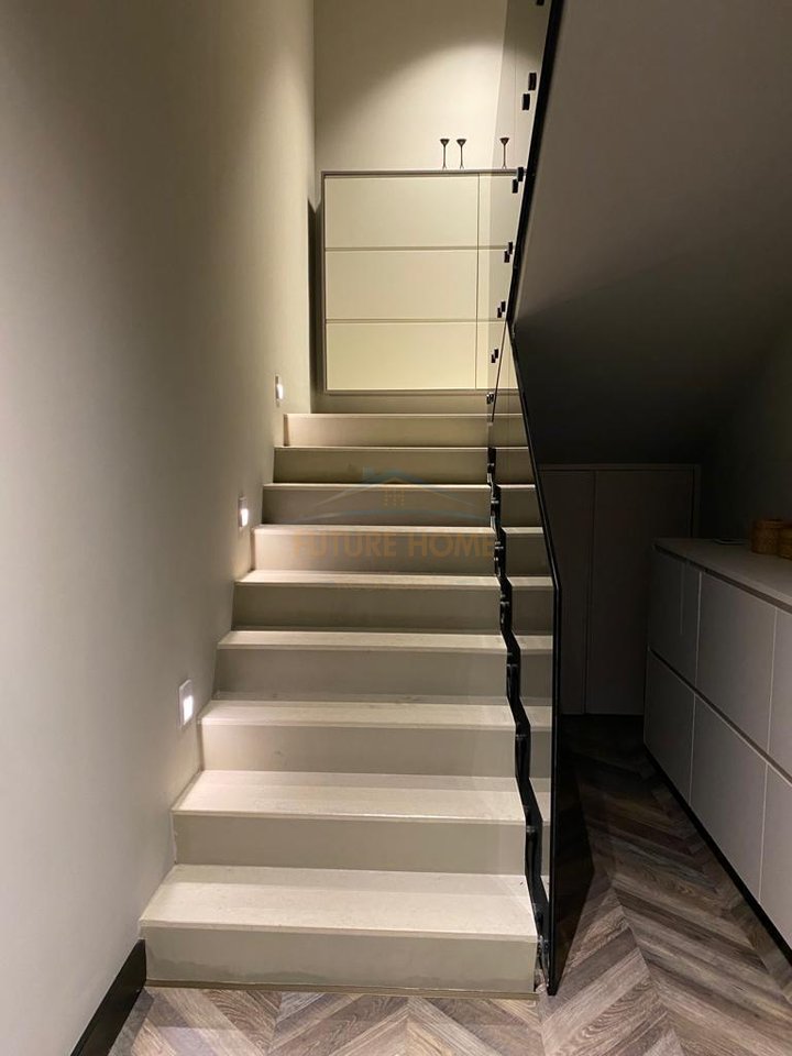 Shitet, Vilë Individuale Luksoze, O2 Residence, Farkë, Tiranë