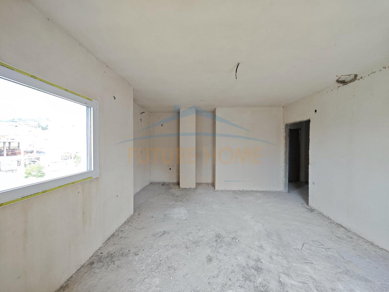 For sale, Villa, Golem.