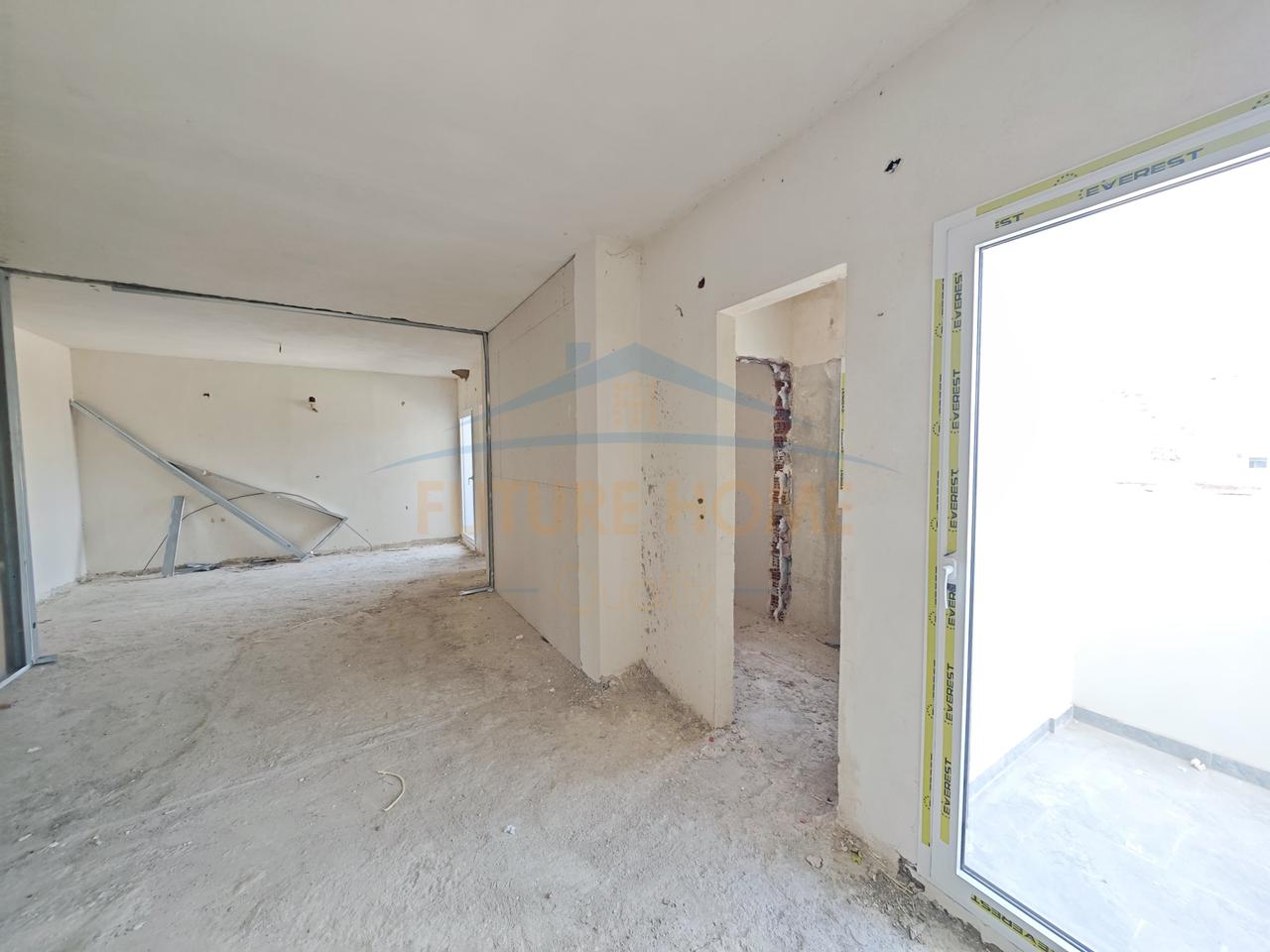 For sale, Villa, Golem.
