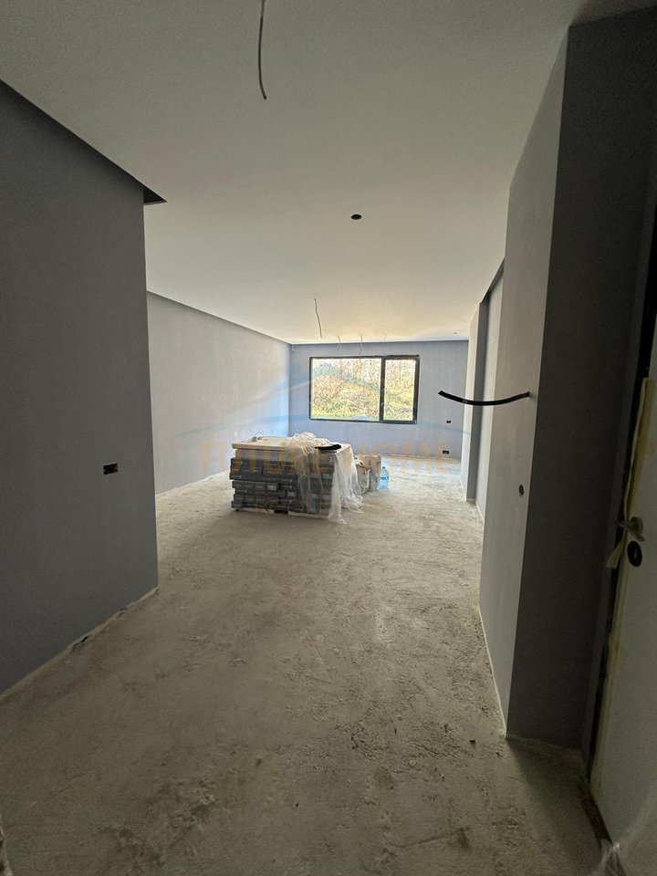 For sale, Apartment 2+1+2, Elbasan Street, Tirana.