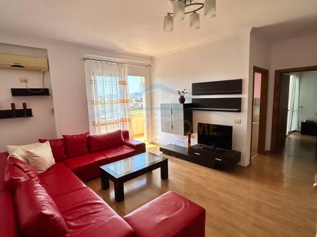 Qera, Apartament 2+1+2, Fresku, Tirane