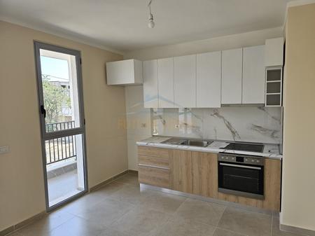 Affitto, Appartamento 2+1, Via 5 Maj, Tirana.