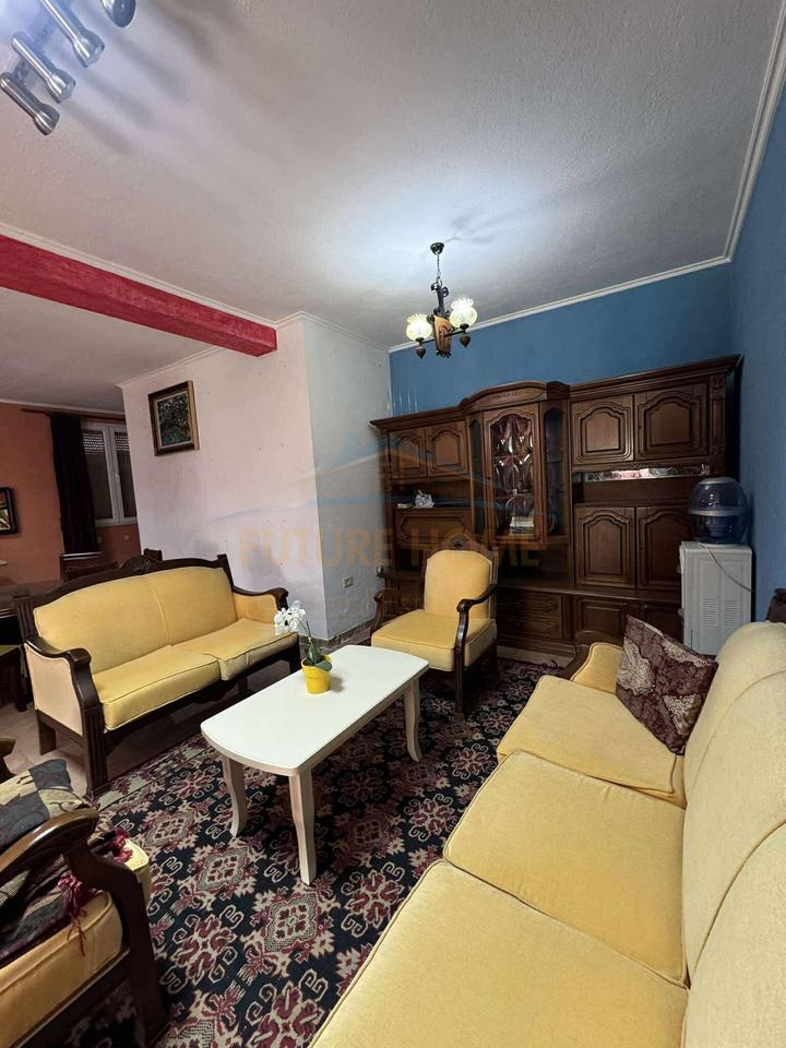 Qera, Vilë 3-Katëshe, Farke.