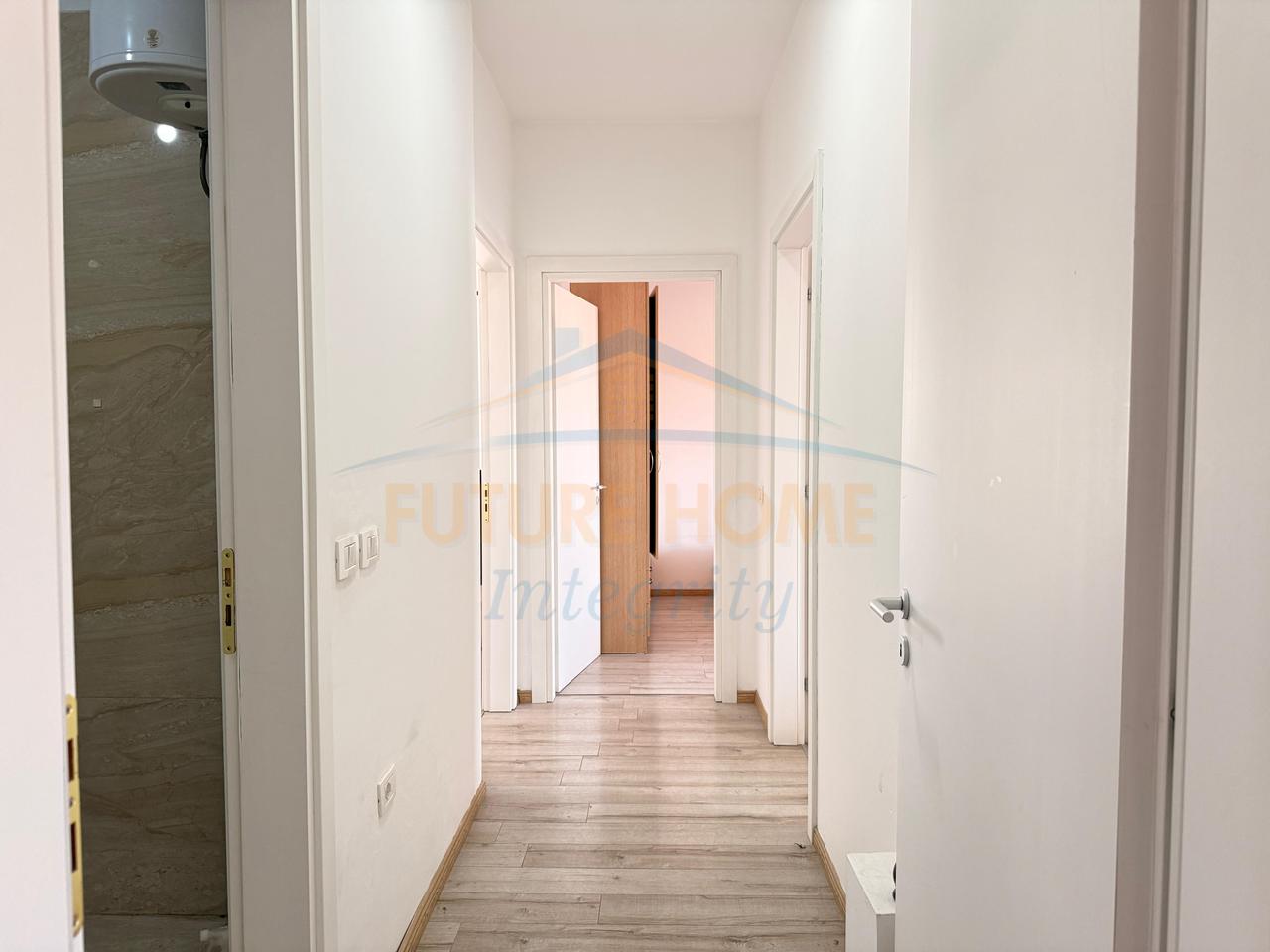 In vendita, Appartamento 3+1+2, Ali Demi, Tirana.