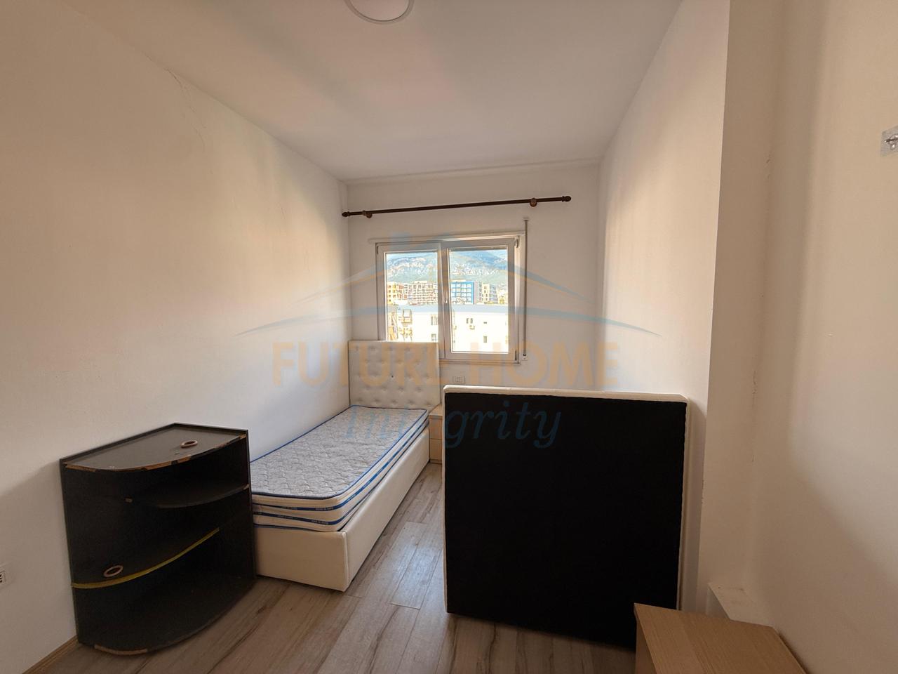 In vendita, Appartamento 3+1+2, Ali Demi, Tirana.