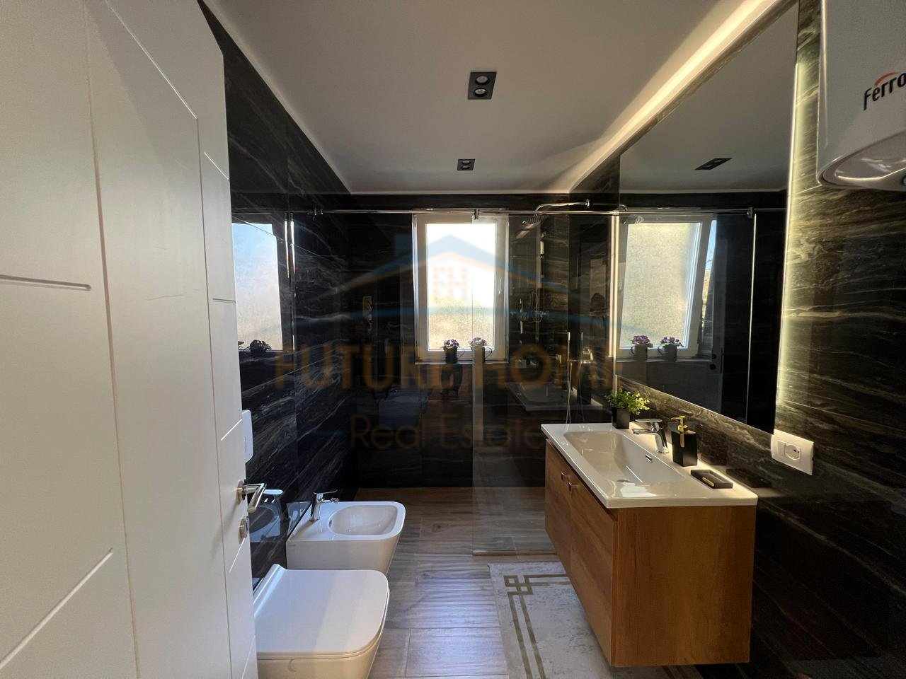 For sale, 2+1+2 Apartment, Dry Lake, Tirana.