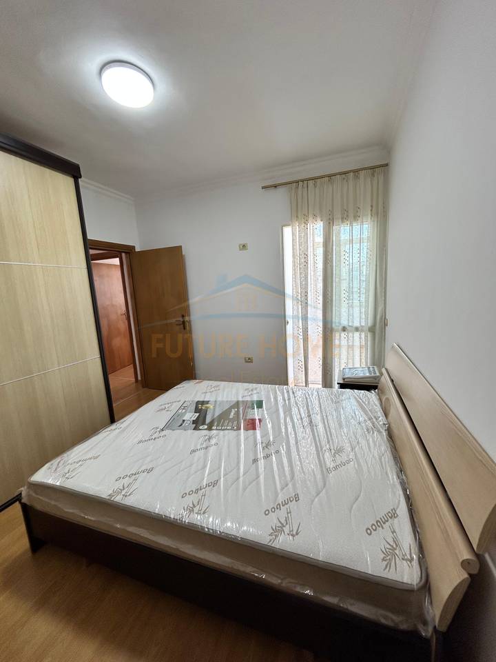 Qera, Apartament 2+1+2, Fresku, Tirane