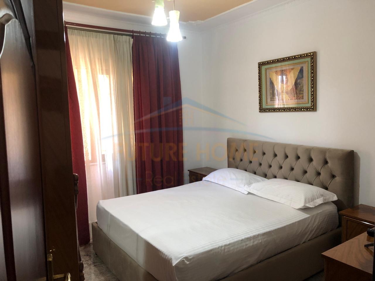 Affitto, Appartamento 2+1, Viale Zogu i Pare, Tirana.