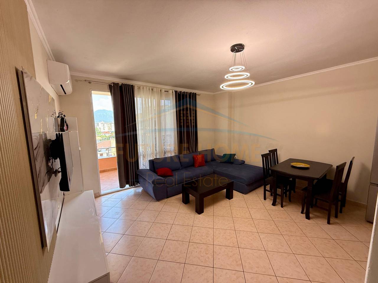 Shitet, Apartament 2+1, Unaza e Re