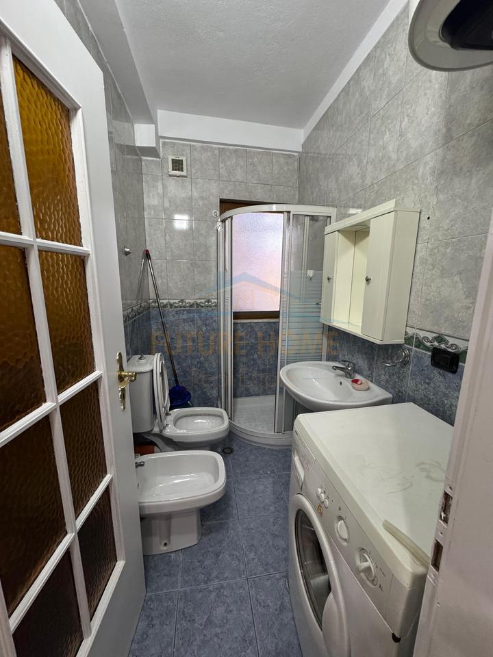In vendita, Appartamento 1+1, Via "Bardhyl", Tirana