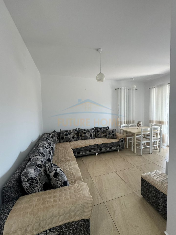Shitet, Apartament 1+1 +Oborr+Post Parkimi, Vala Mar, Hamallaj.