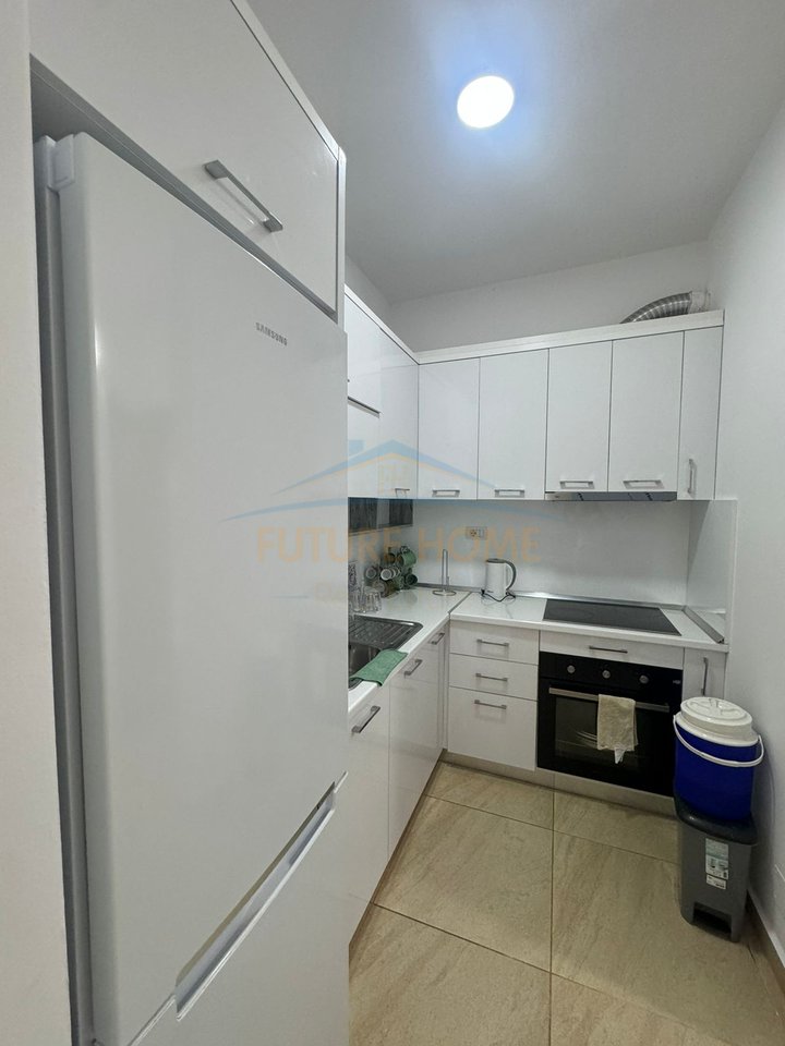 Shitet, Apartament 1+1 +Oborr+Post Parkimi, Vala Mar, Hamallaj.