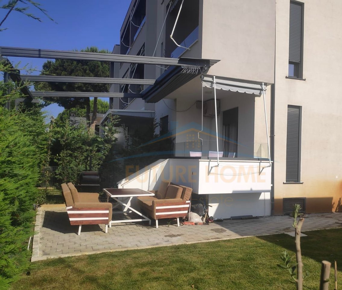 Shitet, Apartament 1+1 +Oborr+Post Parkimi, Vala Mar, Hamallaj.