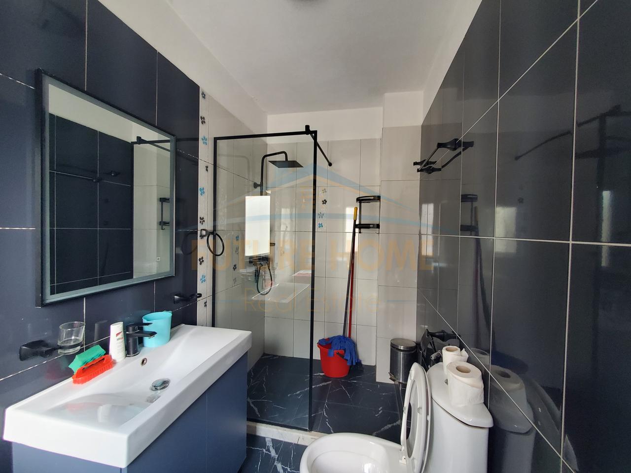 For rent, 2+1+2 Apartment, Fresku, Tirana