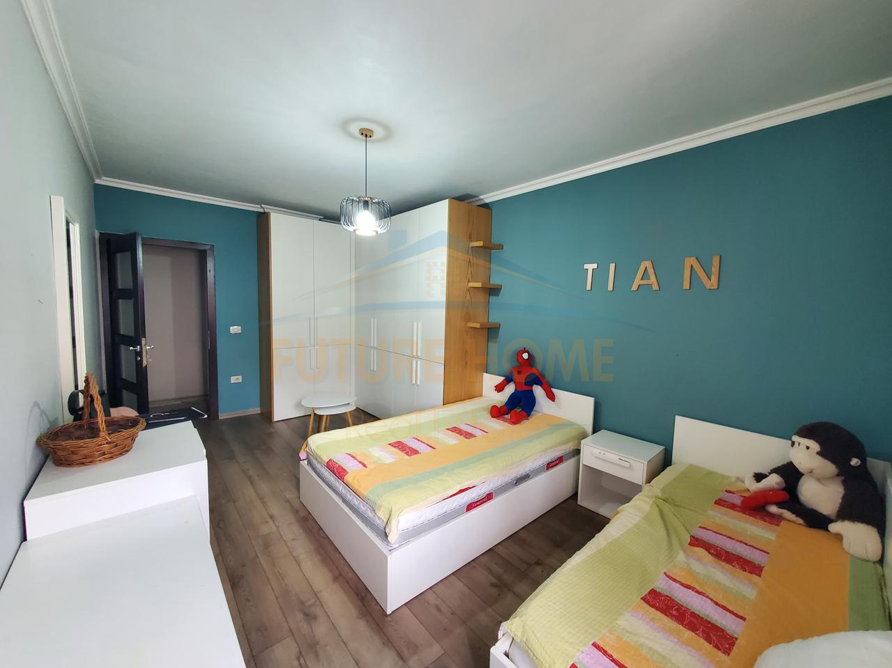 For rent, 2+1+2 Apartment, Fresku, Tirana