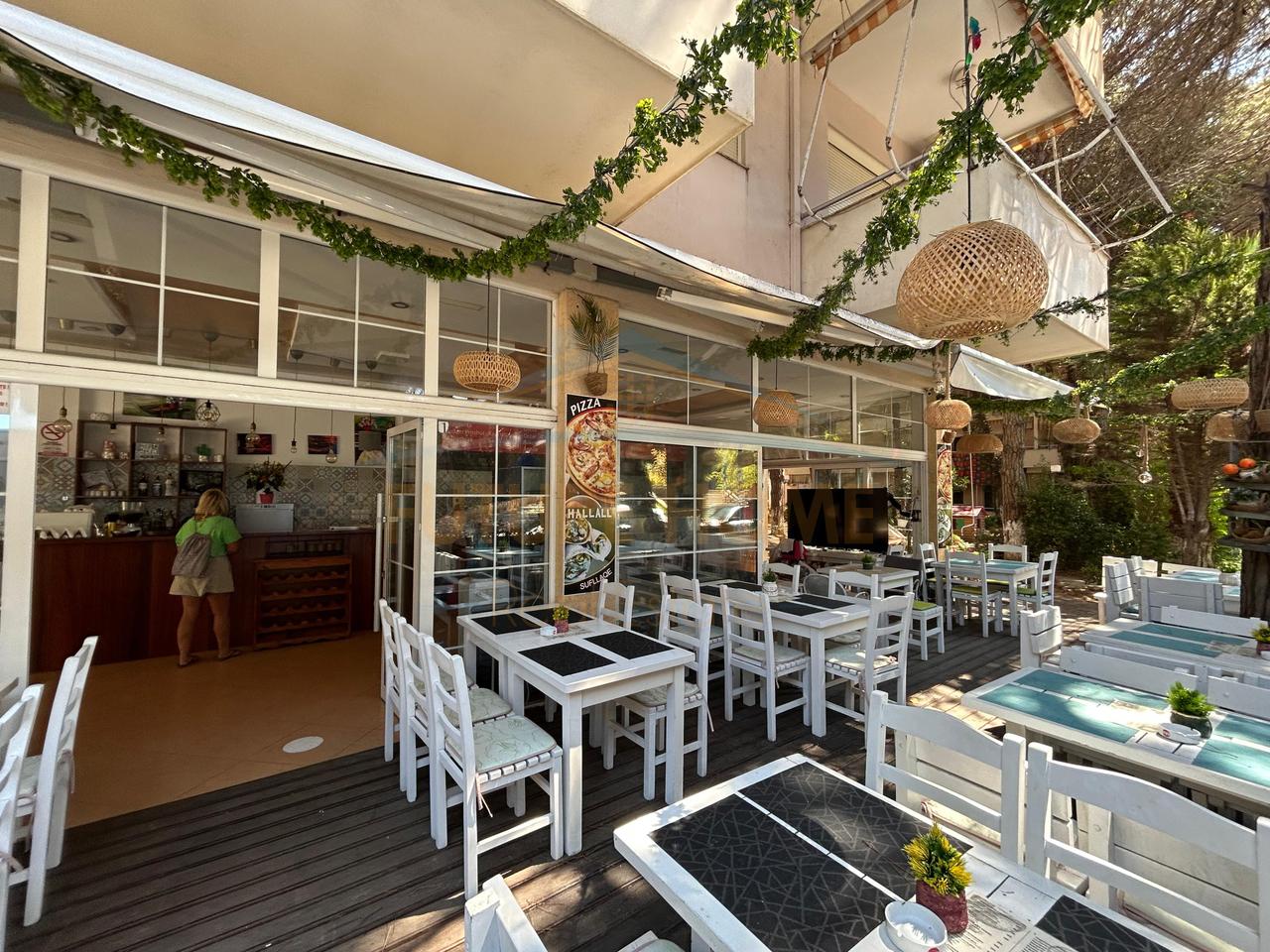 Shitet, Bar Restorant, Mali I Robit, Golem
