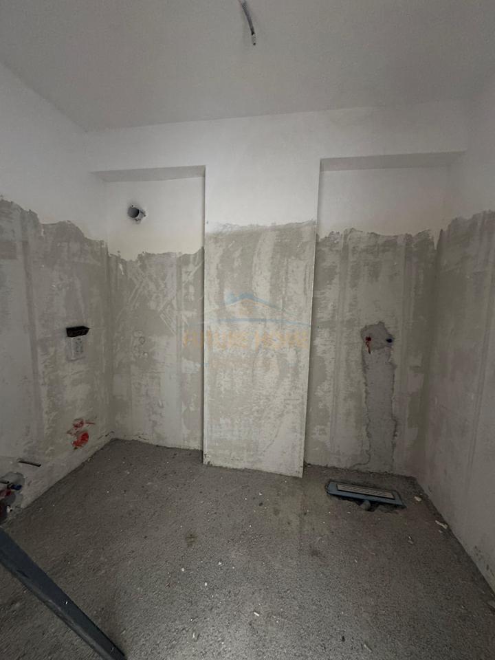 For sale, 1+1 Apartment, Kamëz, Tirana.