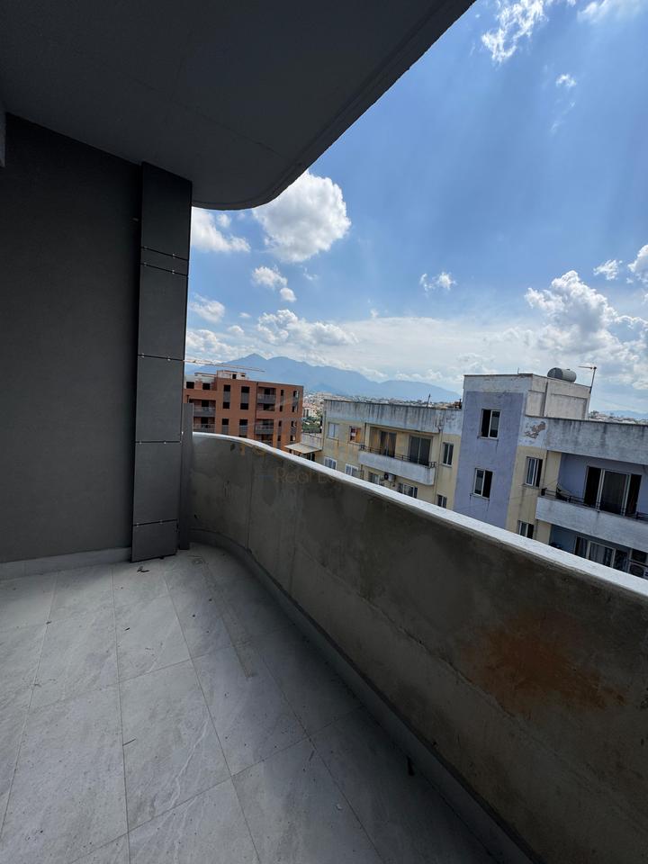 For sale, 1+1 Apartment, Kamëz, Tirana.