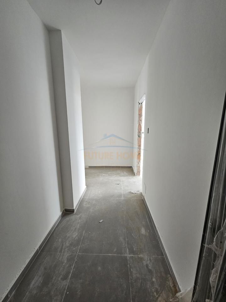 Shitet, Apartament 2+1+2, Jordan Misja, Bulevardi i Ri, Tiranë.