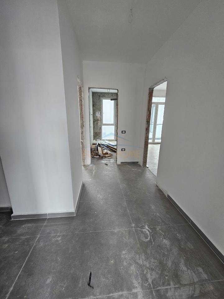 Shitet, Apartament 2+1+2, Jordan Misja, Bulevardi i Ri, Tiranë.