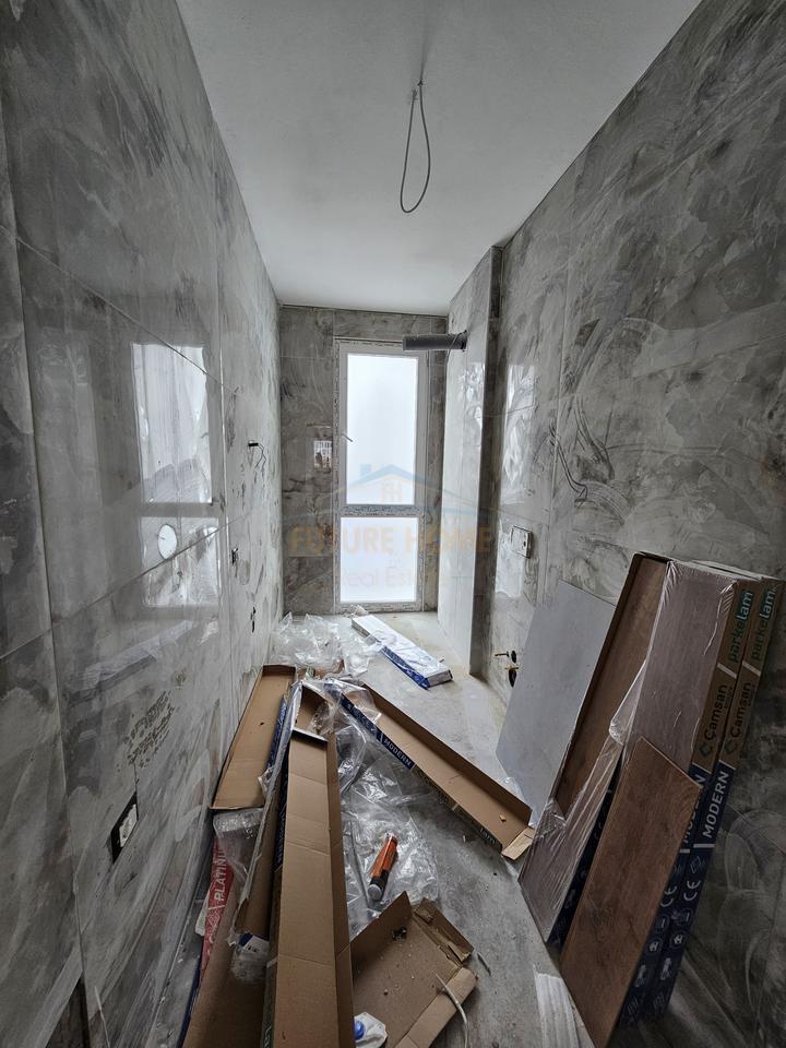 Shitet, Apartament 2+1+2, Jordan Misja, Bulevardi i Ri, Tiranë.
