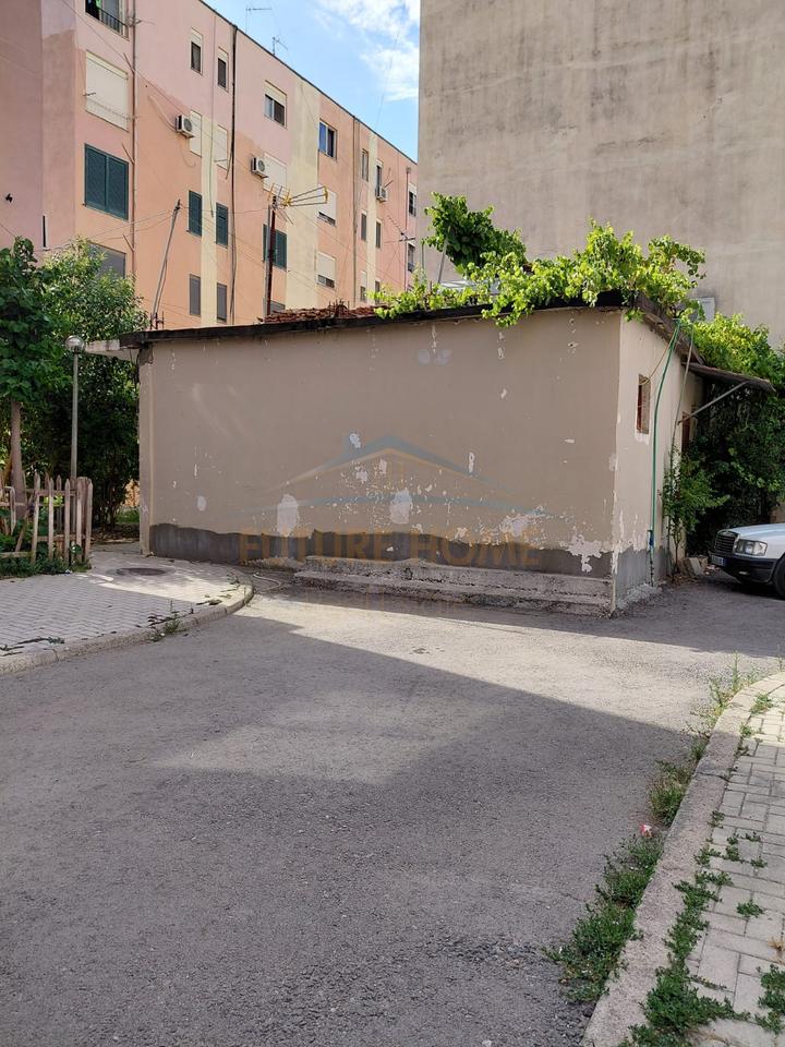 In vendita, locali commerciali, Ponte Dajlan, Durazzo.