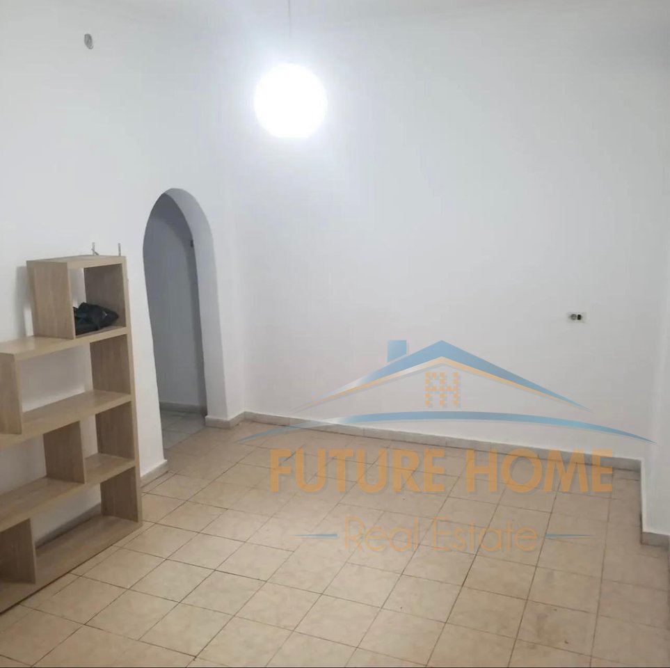 Qira, Ambiente d'Ufficio, Asilo Nido 1 Maggio