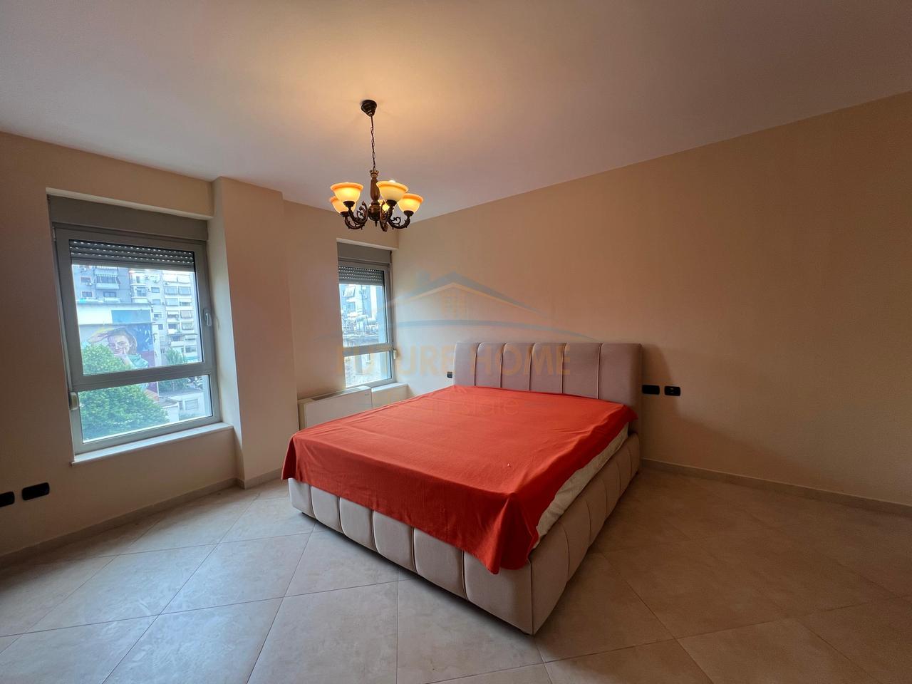 Rent, Apartment 2+1+2, Blloku, Tirana.