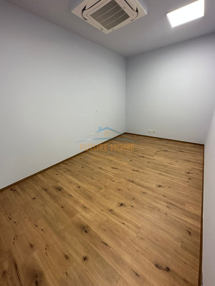 For rent, Office, Delijorgji Complex, Tirana!