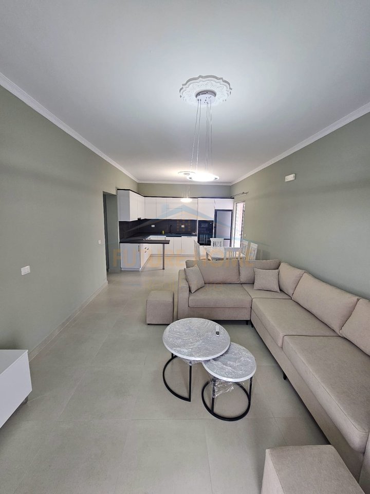 Për Qira, Apartament 2+1+3, Ish Kenet, Durres.