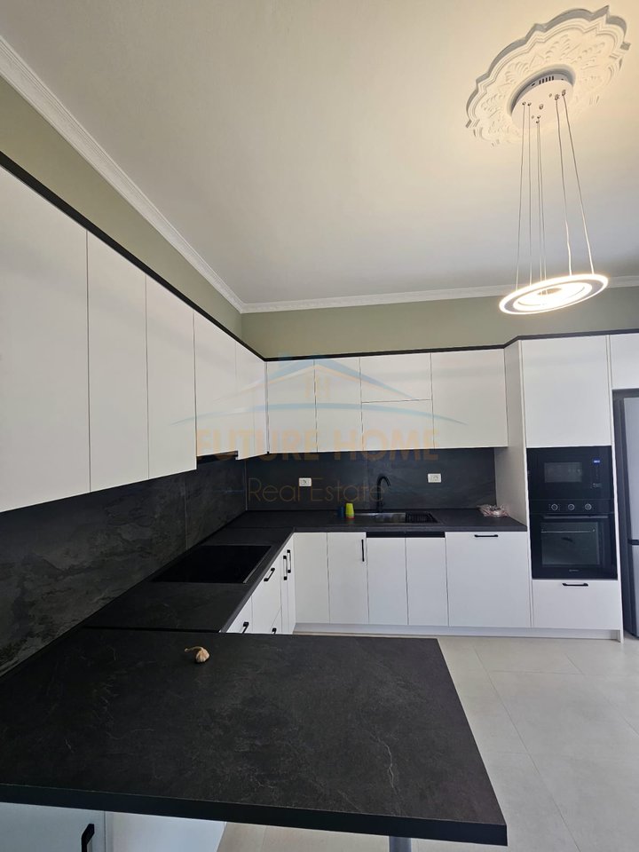 Për Qira, Apartament 2+1+3, Ish Kenet, Durres.