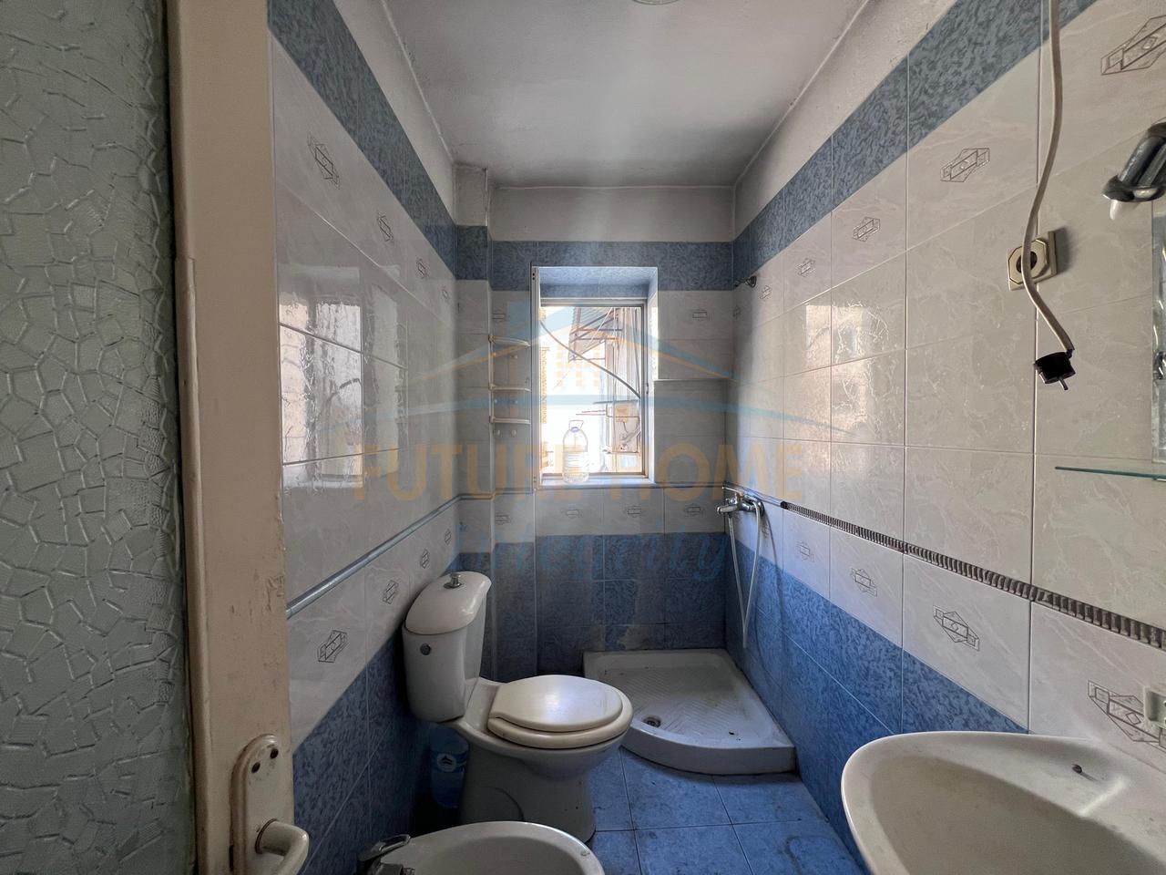 In vendita, appartamento 2+1, Ali Demi, Tirana.