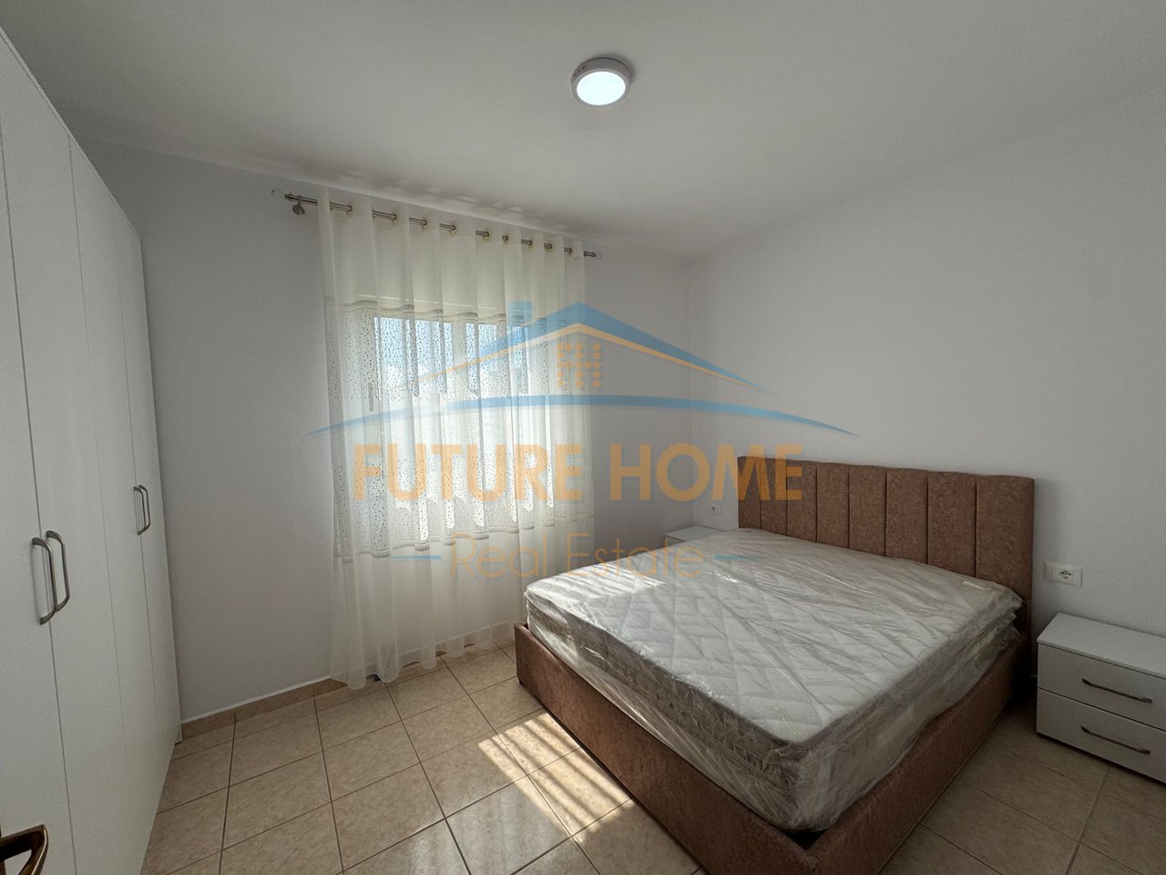 Qera, Apartament 2+1+Depo, Ish Fusha e Aviacionit, Tirane!
