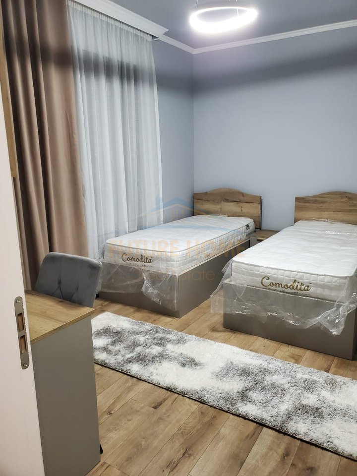 Affitto, Appartamento 2+1+2+Posto Auto, Lago Secco, Tirana.