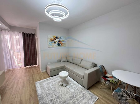 Shitet, Apartament 1+1, Yzberisht, Tiranë.