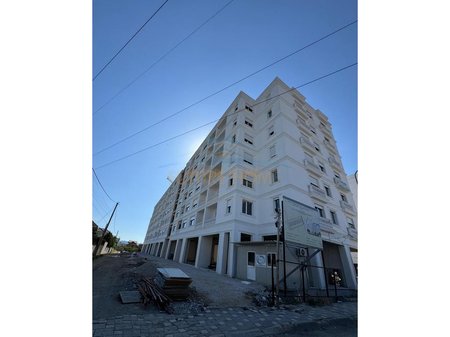 Appartamento 2+1 in vendita, Kamez, Tirana.