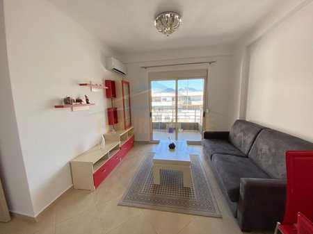 In vendita, appartamento 1+1, Nuovo Anello, Tirana.