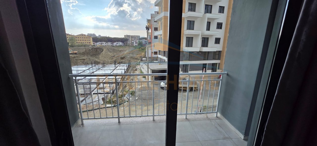 Shitet, Apartament 1+1, Golem, Durrës.