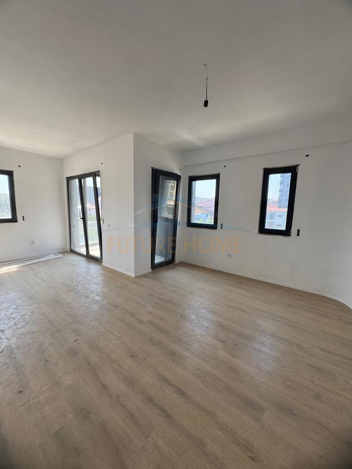 For sale, 2+1+2 Apartment, Oasis Residence, New Ring