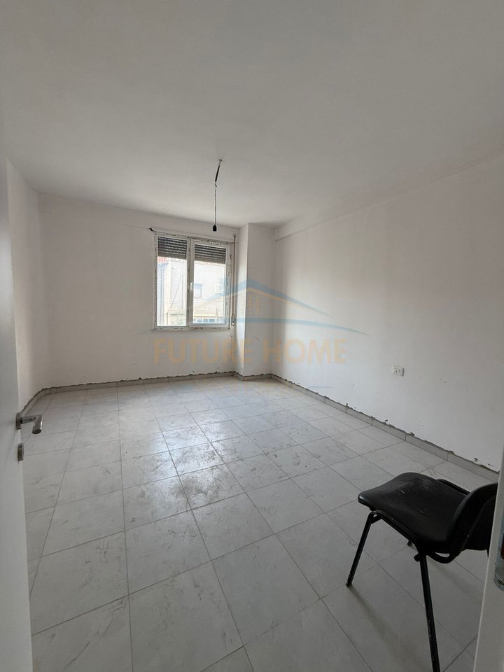 Shitet, Apartament 2+1, Relux Residence, Shkozë