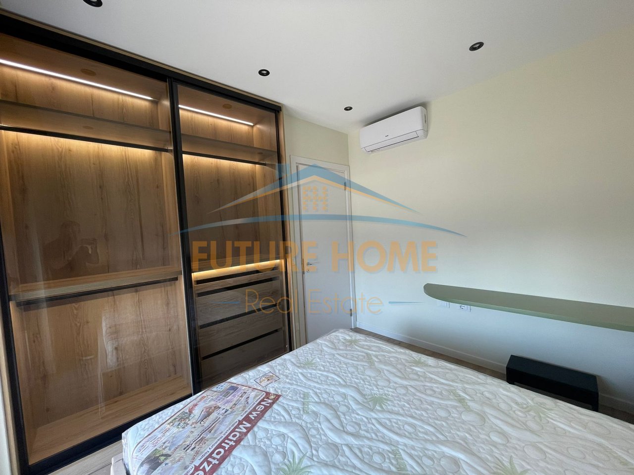 In affitto, appartamento 1+1 + posto auto, New Boulevard, Tirana.