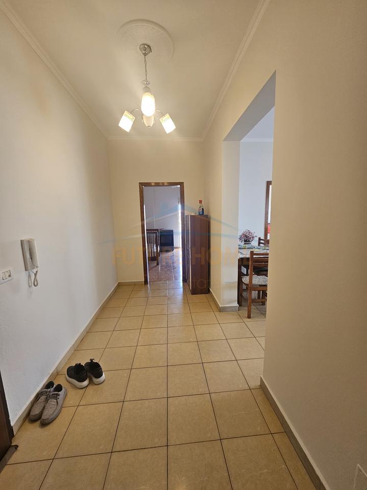 In vendita, appartamento 2+1 con veranda, Ponte Dajlan, Durazzo.